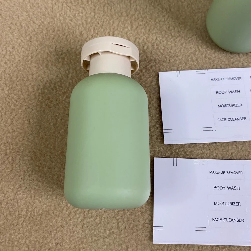 Travel Size Empty Refillable Bottles w/ Labels Liquids Toiletries Lot of 8‎ New